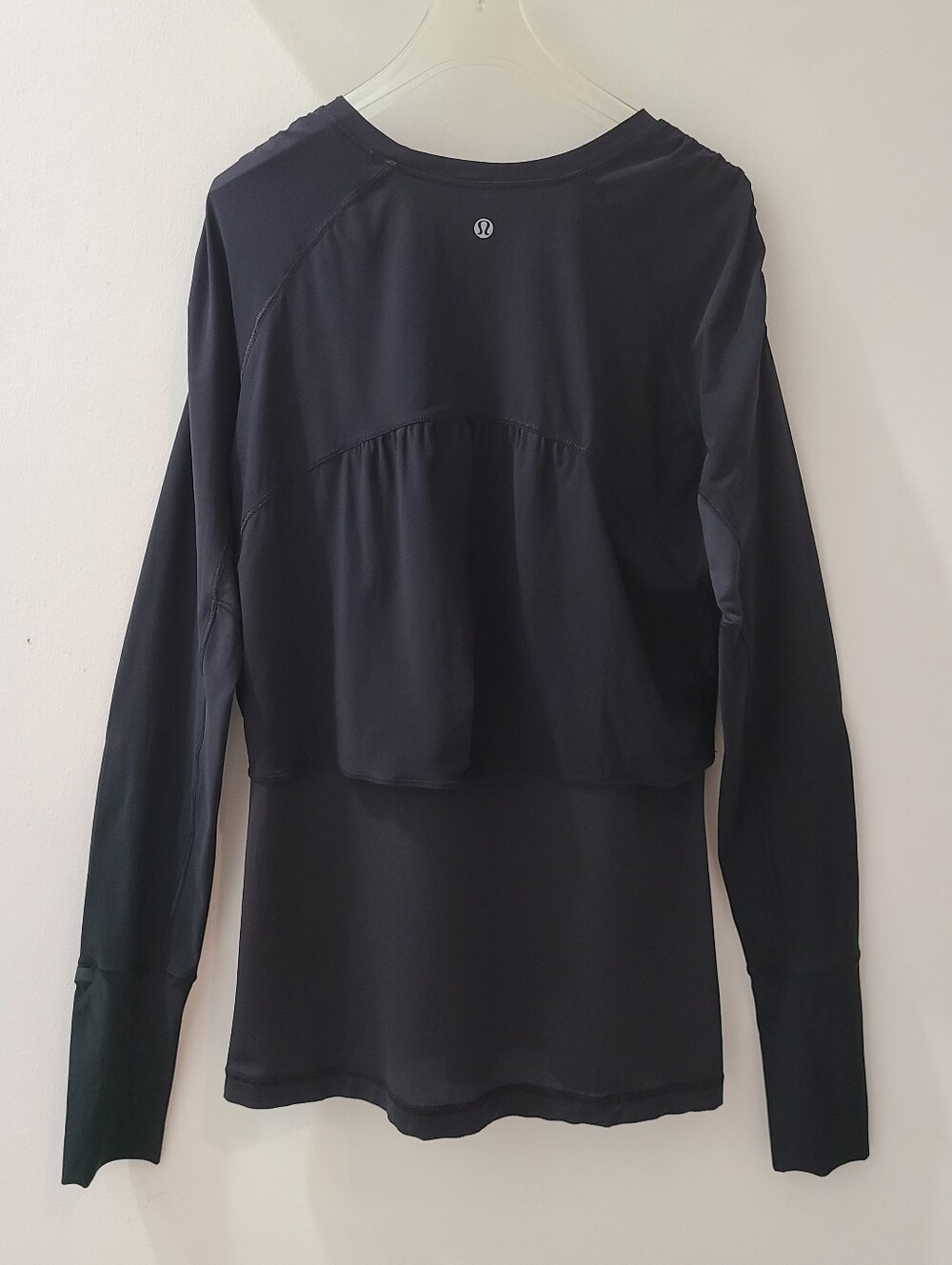 Lululemon Black Sea-Me Run Long Sleeve Layered Crop Top Sz 10 - Picture 6 of 13